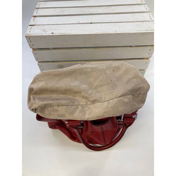 MICHAEL KORS, LARGE RED PEBBLED LEATHER CROSSBODY (ASIS) - Picture 10 of 15